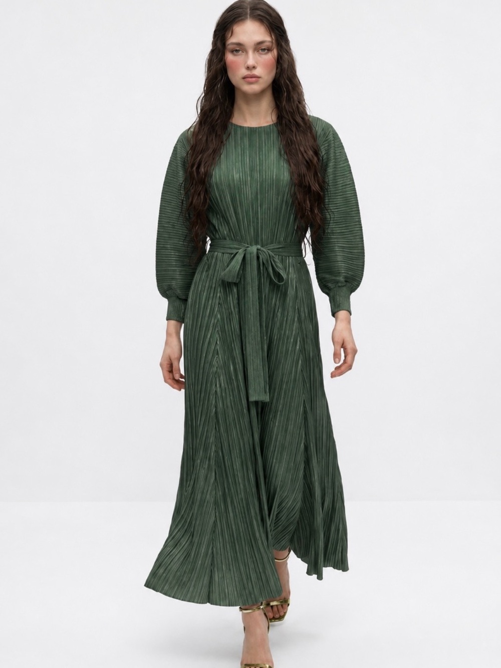 MICRO PLEATED BALLOON SLEEVE MAXI DRESS